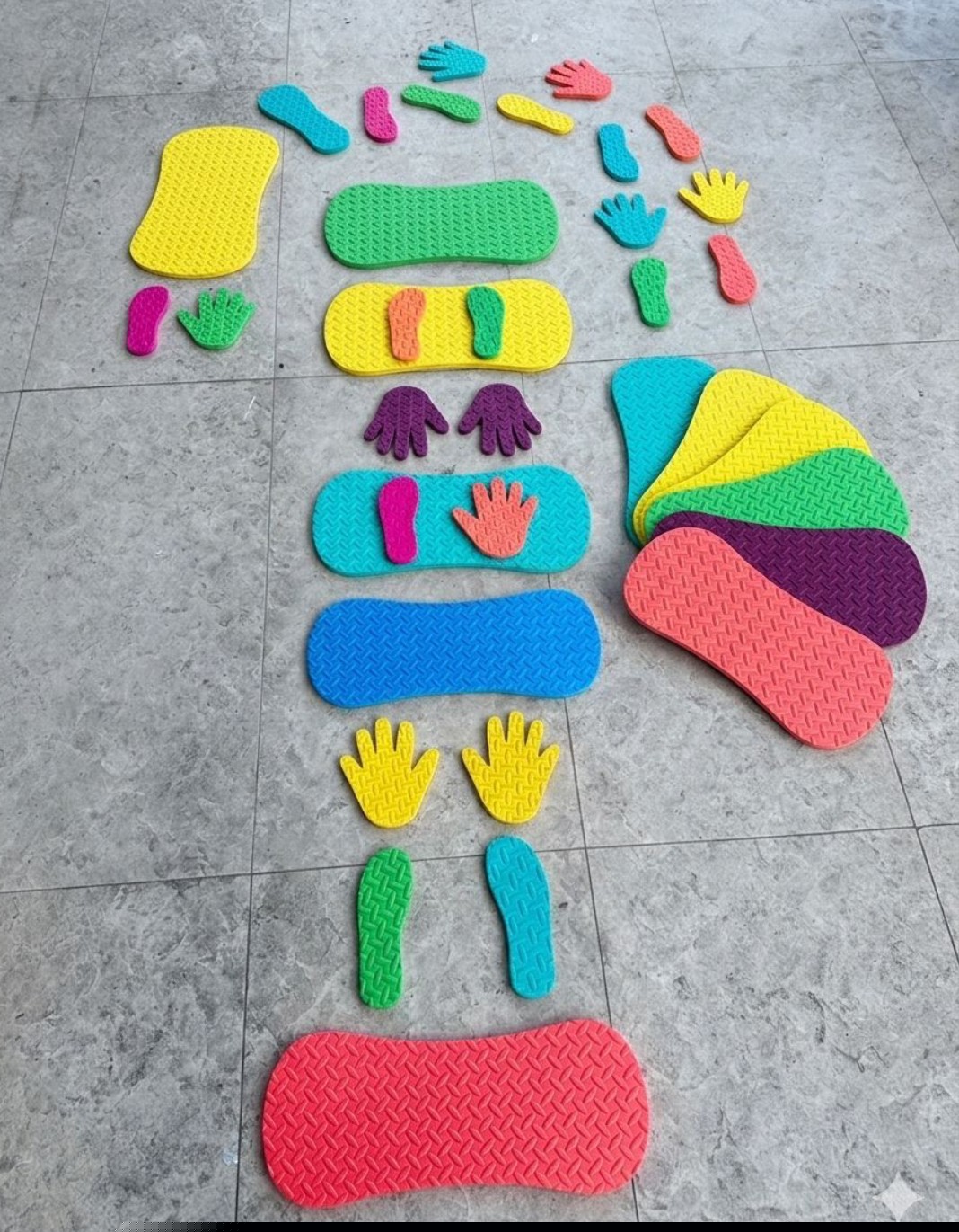 el ayak koordinasyon hareket eğitim seti 12 adet. ( 4 adet ayak 4 adet el 4 adet ara mat)